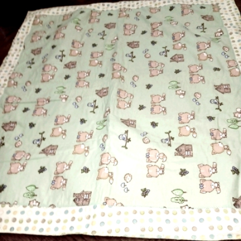 Woodland bears baby quilt